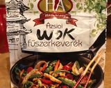Wokban sült Sajtos - Zöldséges csirkemell (a specialitás...) recept fázis 4 fotója