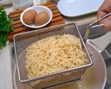 Foto langkah ke 1 dari resep Mie Goreng Bakso.