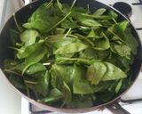 A picture of step 2 of Spinach and cheese filled chicken.
