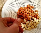 A picture of step 4 of How to blanch almonds - easy and economical.