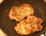 A picture of step 4 of Chaliapin Pork Steak.
