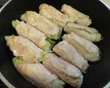 A picture of step 2 of Meat-Wrapped Cabbage Simmered in Tomato Sauce.