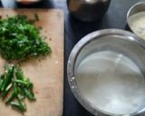 A picture of step 2 of Dahi kadi.