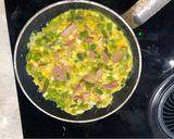 A picture of step 3 of Quick asparagus, bacon & feta scramble.