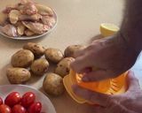 Foto del paso 1 de la receta Alitas de pollo al horno con verduras