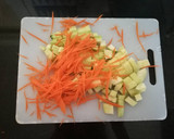 Foto del paso 2 de la receta: Calabacín, brócoli y zanahoria con bacalao y salmón