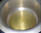 A picture of step 2 of Chatpati Bhindi.