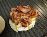 A picture of step 6 of Egg 'n' Bacon Brekkie Burger.