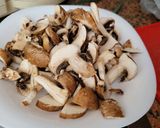 Foto del paso 2 de la receta: Pollo al disco con cerveza rubia
