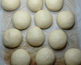 Foto langkah ke 2 dari resep (Sourdough Discard) Mini Burger Buns.