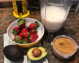 Foto del paso 1 de la receta: Batido de Fresas y aguacate