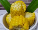 Foto langkah ke 3 dari resep Jagung Rebus Mentega - MPASI 12m+.