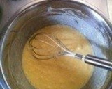 A picture of step 3 of Banana and Cocoa Cupcakes.