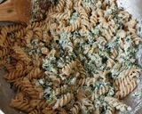 Foto del paso 4 de la receta: Pasta con salsa de acelgas y requesón con un toque de limón