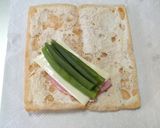 A picture of step 2 of Low-Carb Aburaage Spring Rolls.