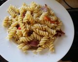 A picture of step 6 of Pasta, bacon cheese and peppers.