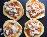 Foto langkah ke 3 dari resep Grilled Flat Bread.