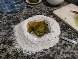 Pasta integral de espinacas al huevo