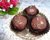 A picture of step 8 of Truffles With a Unique Texture - Made With Leftover Sponge Cake.