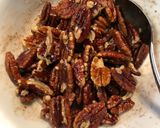 Foto langkah ke 1 dari resep Pecan Snacks (Camilan Sehat untuk Batita).