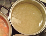 Foto del paso 1 de la receta: Consomé al Jerez con Yema de huevo