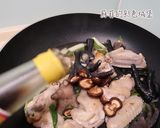 『香菇燒雞』滿滿的膠質的一道家常料理的食譜步驟6照片