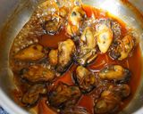 A picture of step 6 of Flavorful Oysters Simmered in Soy Sauce.