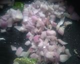 A picture of step 2 of Fried masala idli.