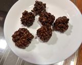 A picture of step 3 of Jowar puff laddo.