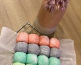 Foto langkah ke 5 dari resep Unicorn milk bun.