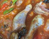 Foto del paso 3 de la receta: 531. Pollo al romero con aceitunas negras y alcaparras (principal carne)