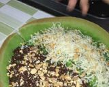 Foto langkah ke 8 dari resep Terang Bulan Teflon Kenyal Bersarang (no telur no mixer no ragi).