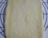 A picture of step 2 of Fluffy Yogurt Whey Mountain-Shaped Bread.