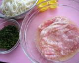 A picture of step 1 of Somen Noodles with Cucumber and Pork.