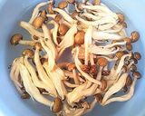 A picture of step 1 of Dried Shimeji Mushroom & Sweet Onion Garlic Marinade.