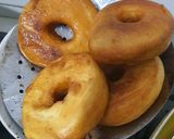 Foto langkah ke 2 dari resep Donat Gula Praktis.