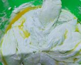 Foto langkah ke 6 dari resep 285. Bolu Tape Singkong Pandan Keju Otang.