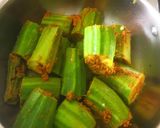 A picture of step 4 of Stuffed Ridge gourd.