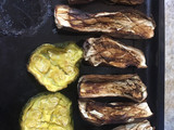 Empanadas de carne con berenjenas y zapallitos asados