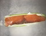 Foto del paso 4 de la receta Rollitos de calabacín con salmón y queso