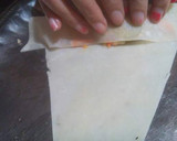 A picture of step 3 of Spring Rolls.🌈🌈🌺 .