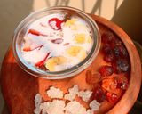 Hình bước làm 3 của món Chè dưỡng nhan phiên bản thêm cốt dừa