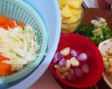 Foto langkah ke 1 dari resep Sayur sop bumbu tumis.