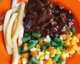 Foto langkah ke 10 dari resep Steak sapi simpel.