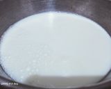 A picture of step 2 of Doodh jalebi.