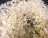 Foto del paso 2 de la receta: 150. Pollo al curry con leche de coco (principal carne)