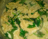 Foto del paso 2 de la receta: One pot pasta con espinaca, queso y jamón