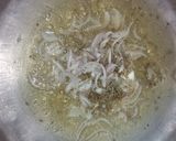 A picture of step 1 of Chicken flavored simple rice.