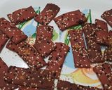 A picture of step 6 of Beetroot Crackers.