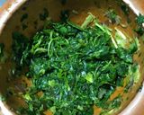 Hình bước làm 3 của món Lẩu gà lá é 🐔🌿
